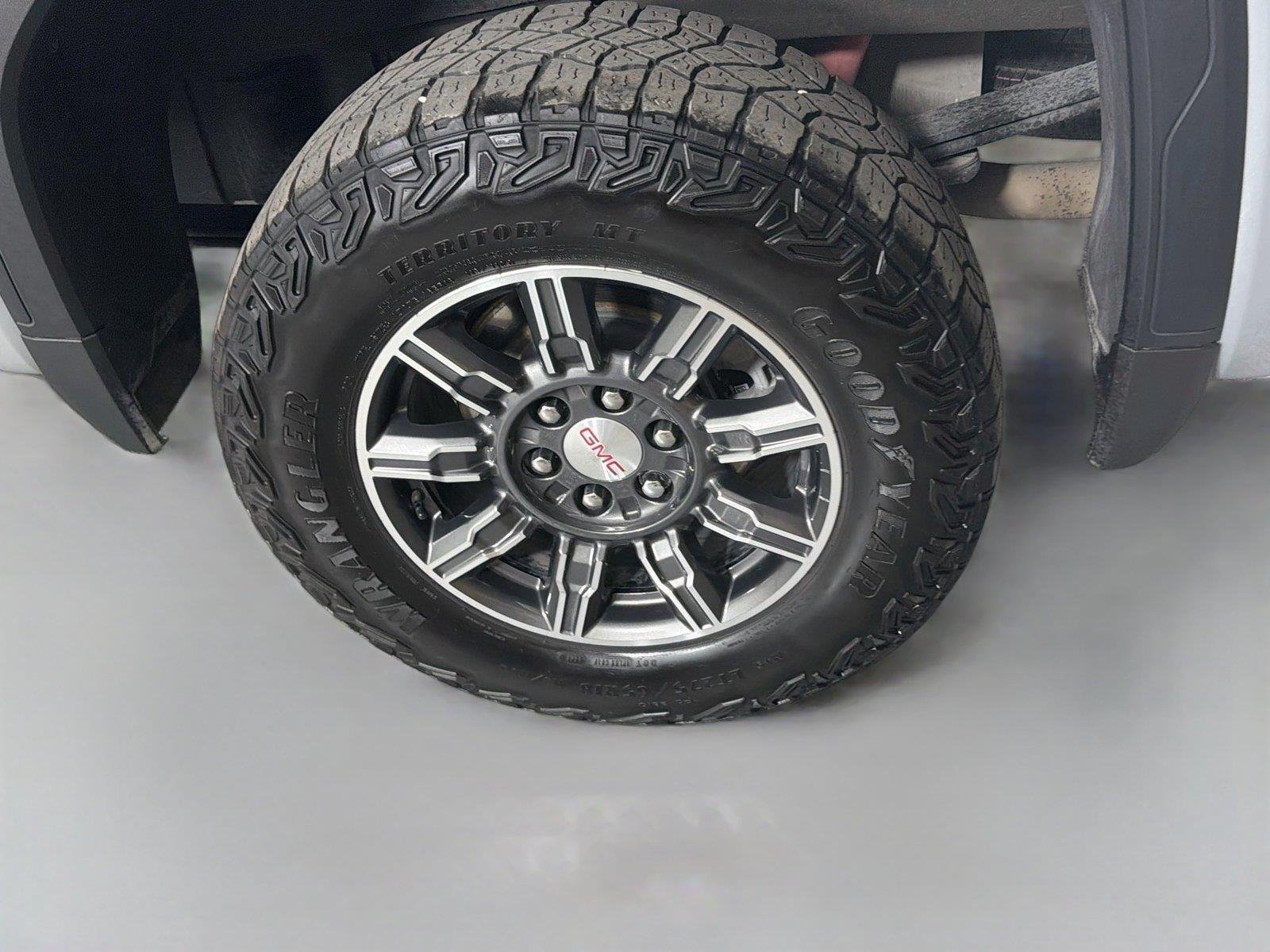 Used 2024 Thunderstorm Gray GMC AT4 image 31