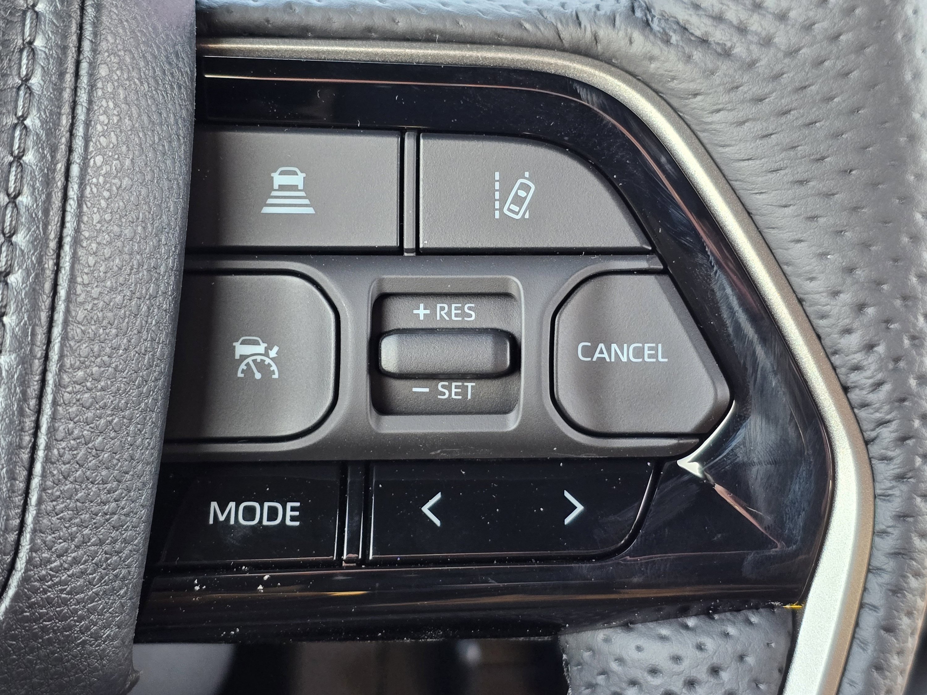 2026 Toyota Tundra Platinum - Photo 16