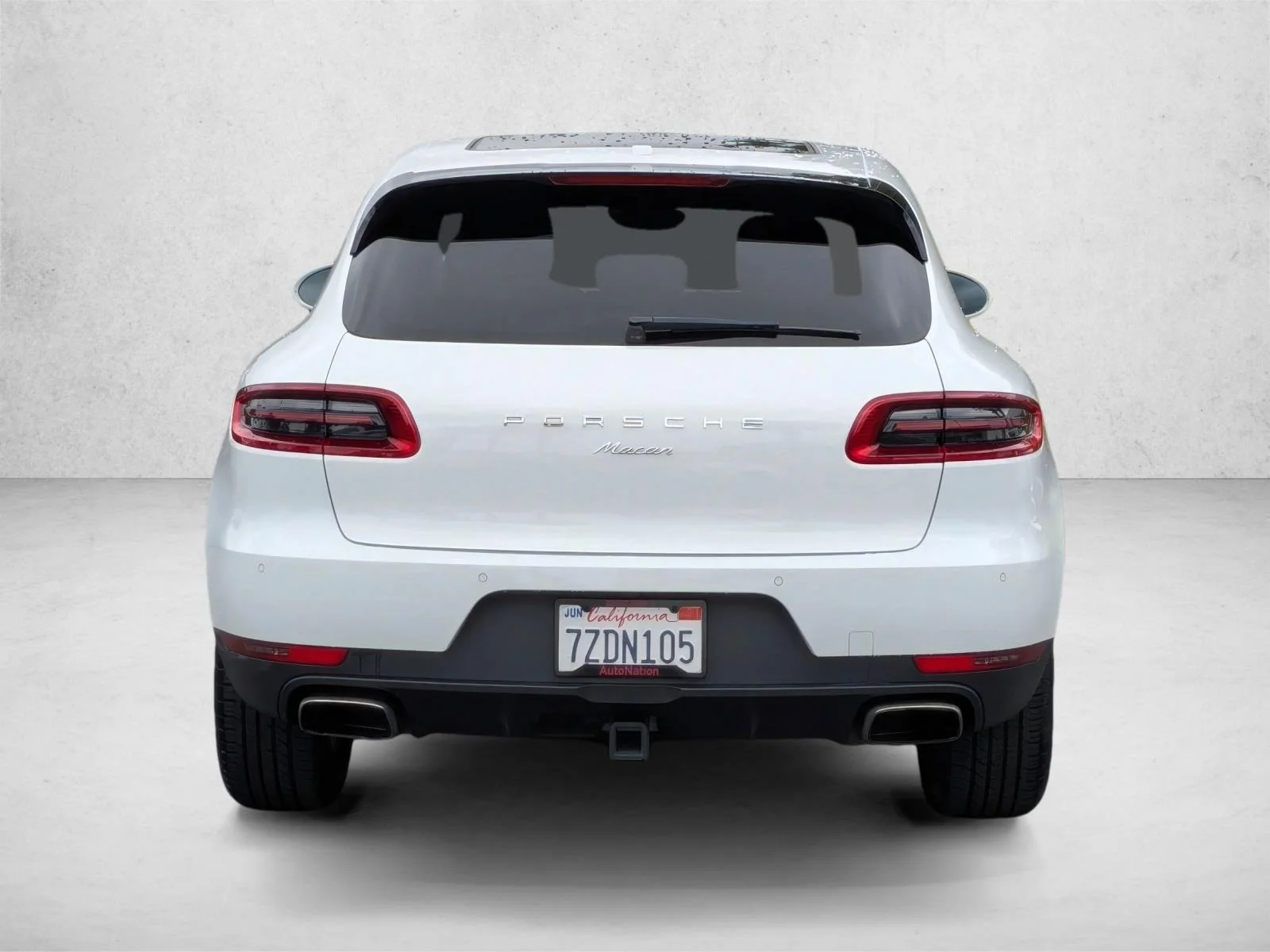 Used 2017 White Porsche  image 7