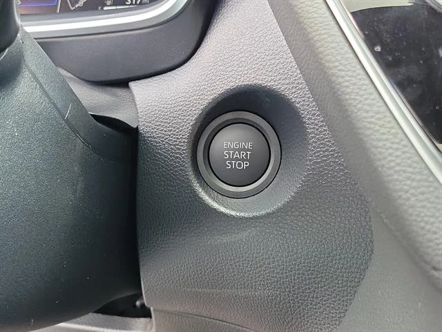 New 2026 Soul Red Crystal Toyota XLE image 28