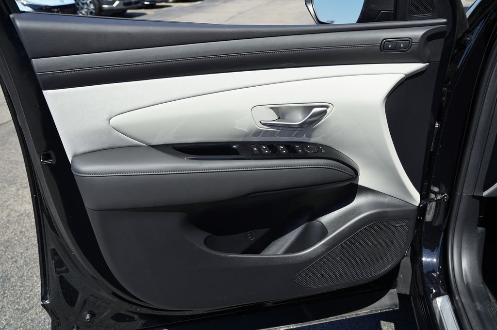 New 2026 Phantom Black Hyundai Limited image 36