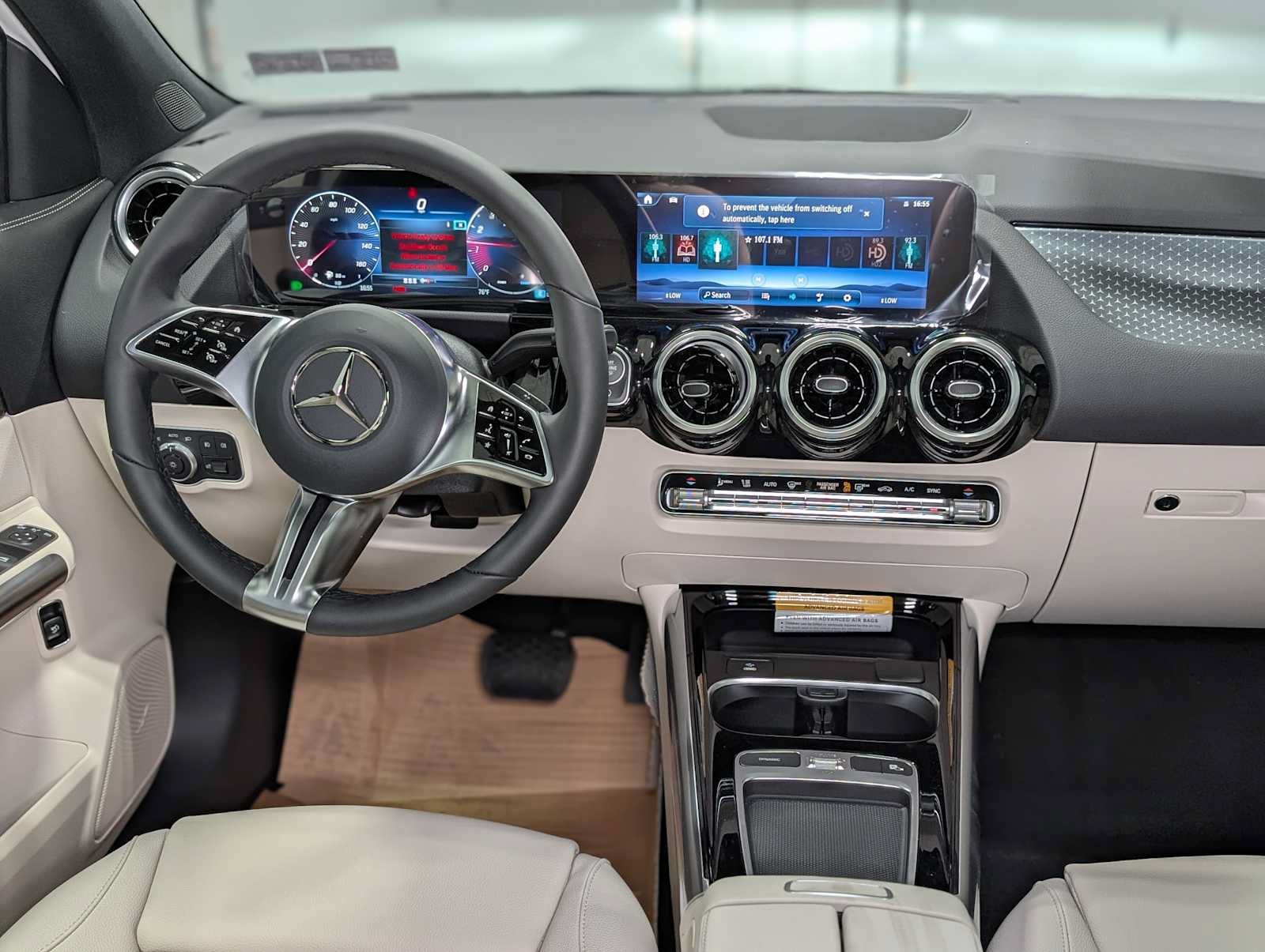 New 2026 Polar White Mercedes-Benz GLA 250 image 5