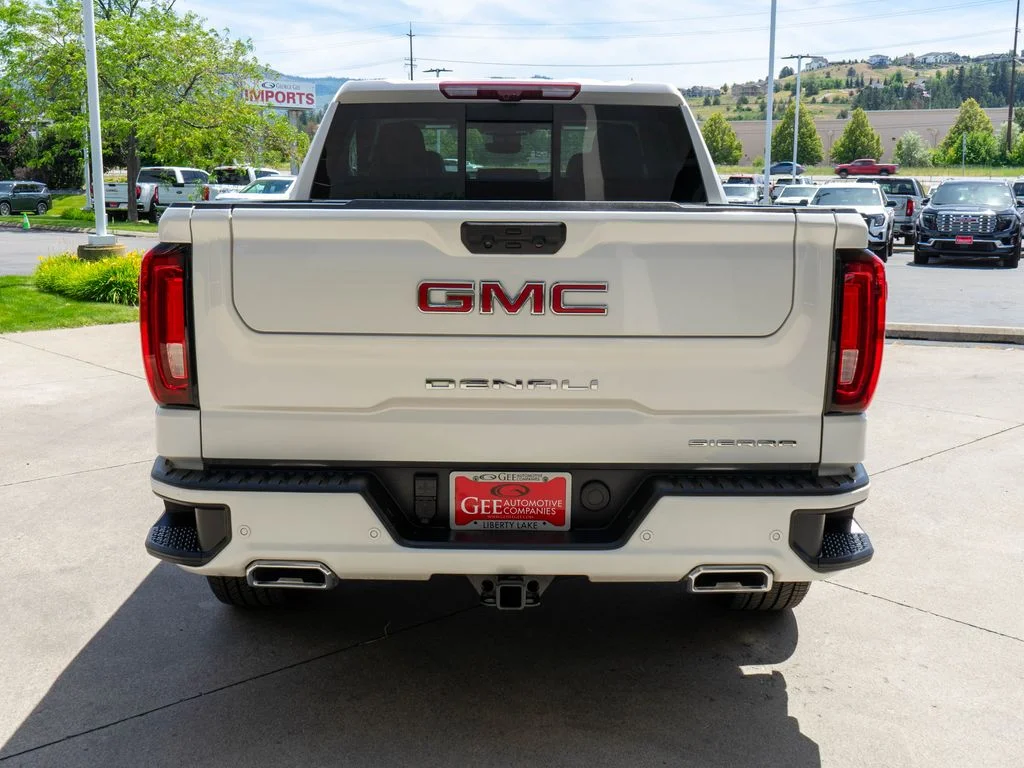 Used 2025 White GMC Denali image 6
