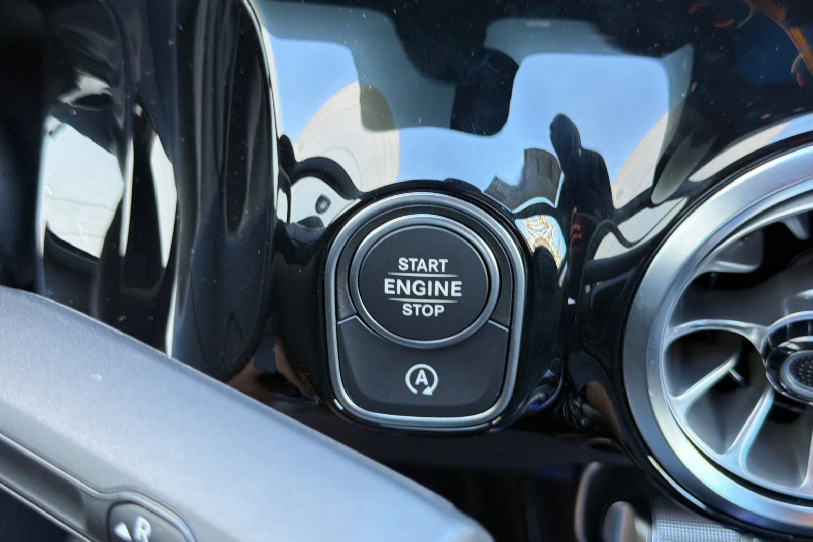 New 2026 Polar White Mercedes-Benz GLA 250 image 20