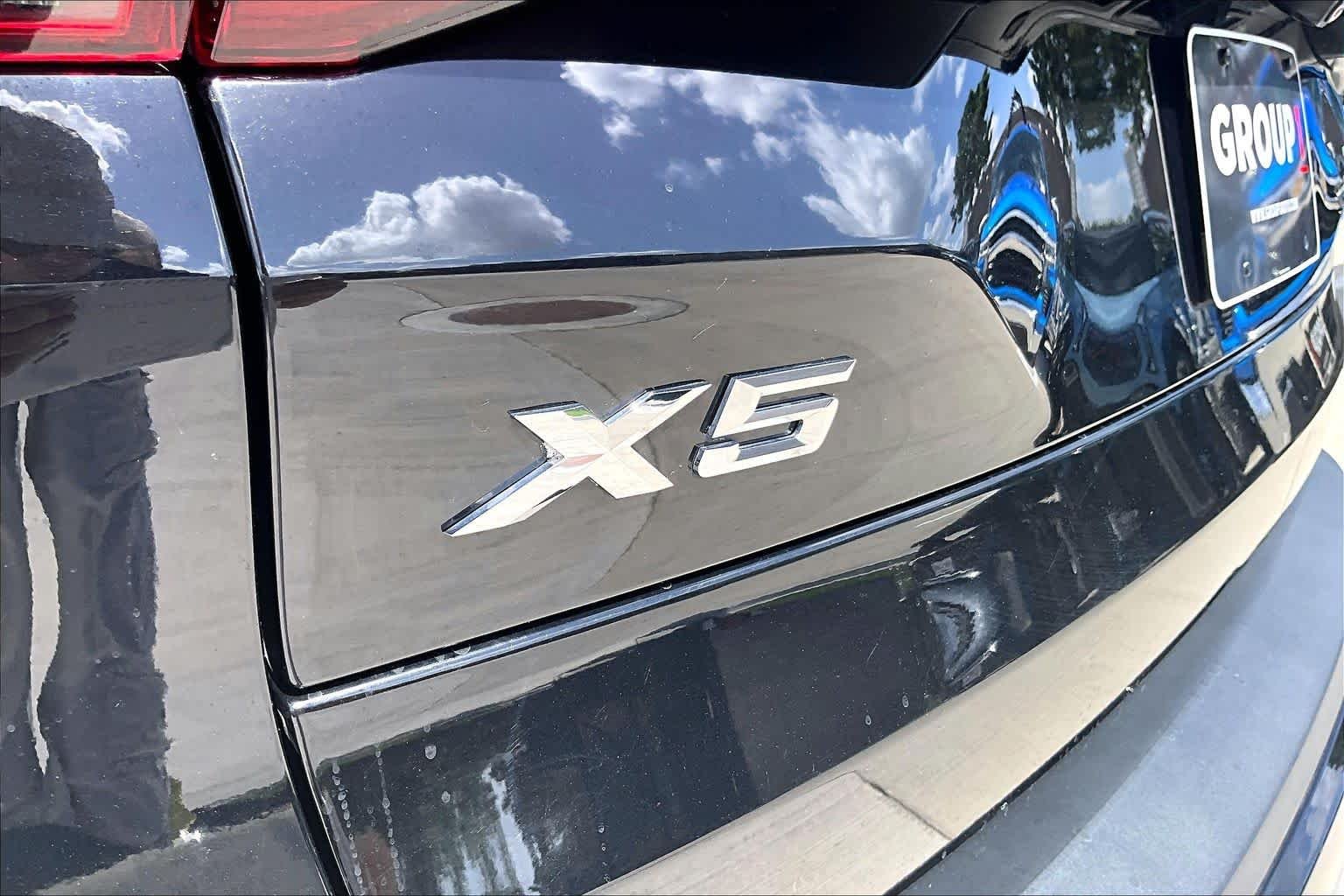 Used 2020 Jet Black BMW xDrive40i image 30