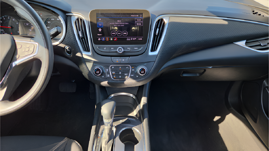Used 2023 Gray Chevrolet LT image 26