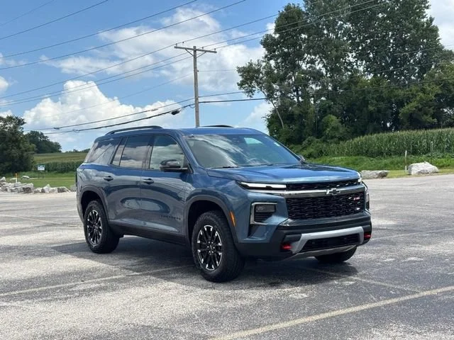 Used 2026 Lakeshore Blue Metallic Chevrolet Z71 image 7