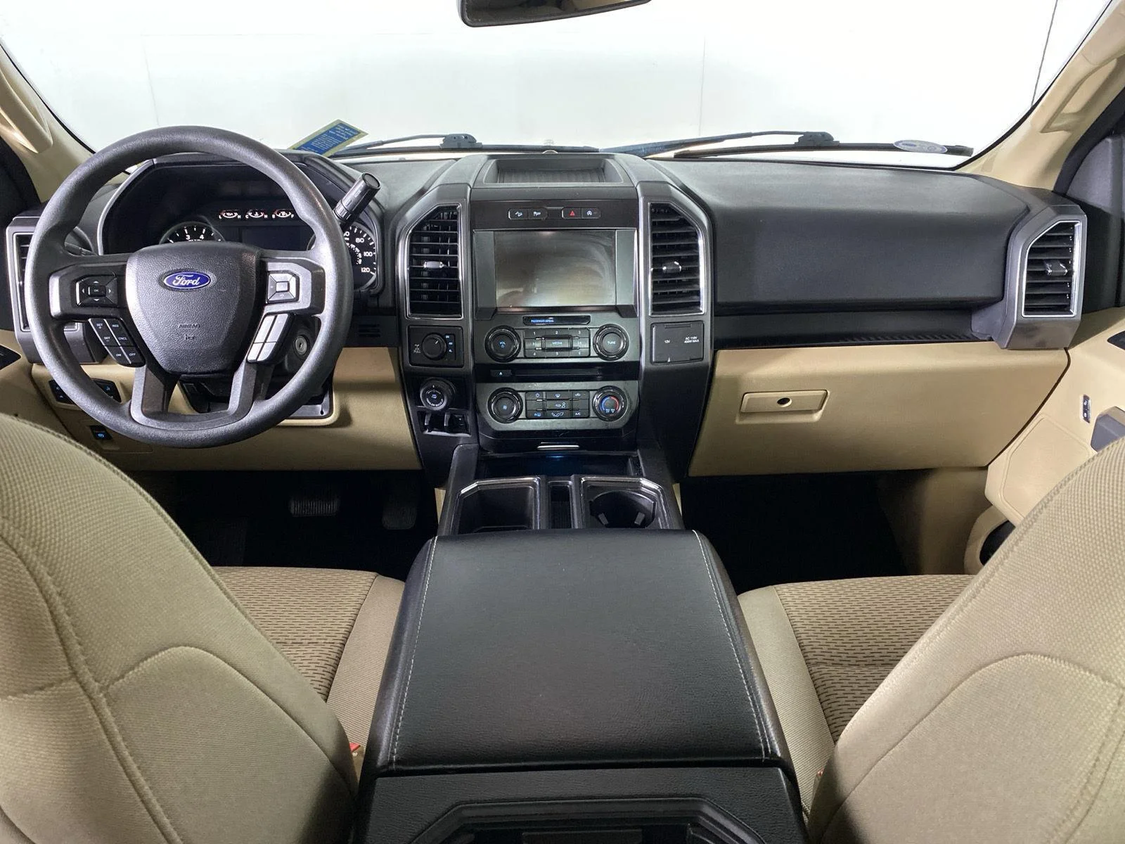 Used 2018 Blue Jeans Ford XLT image 32