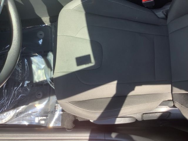 Used 2023 Scarlet Red Hyundai Blue image 9