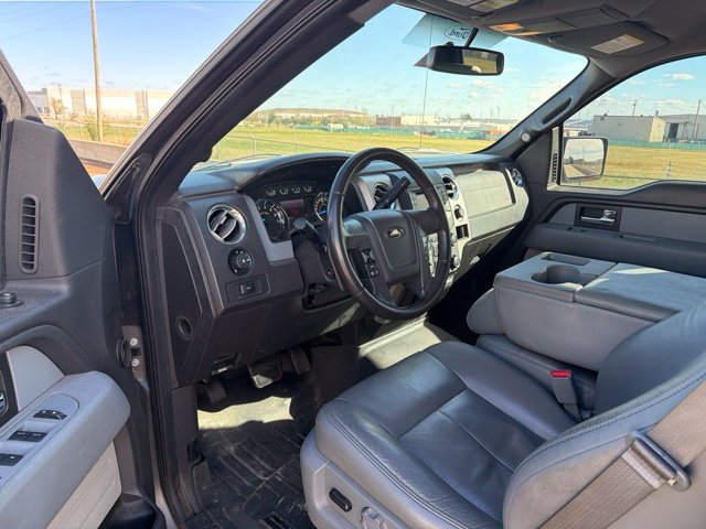 Used 2014 Gray Ford XLT image 2