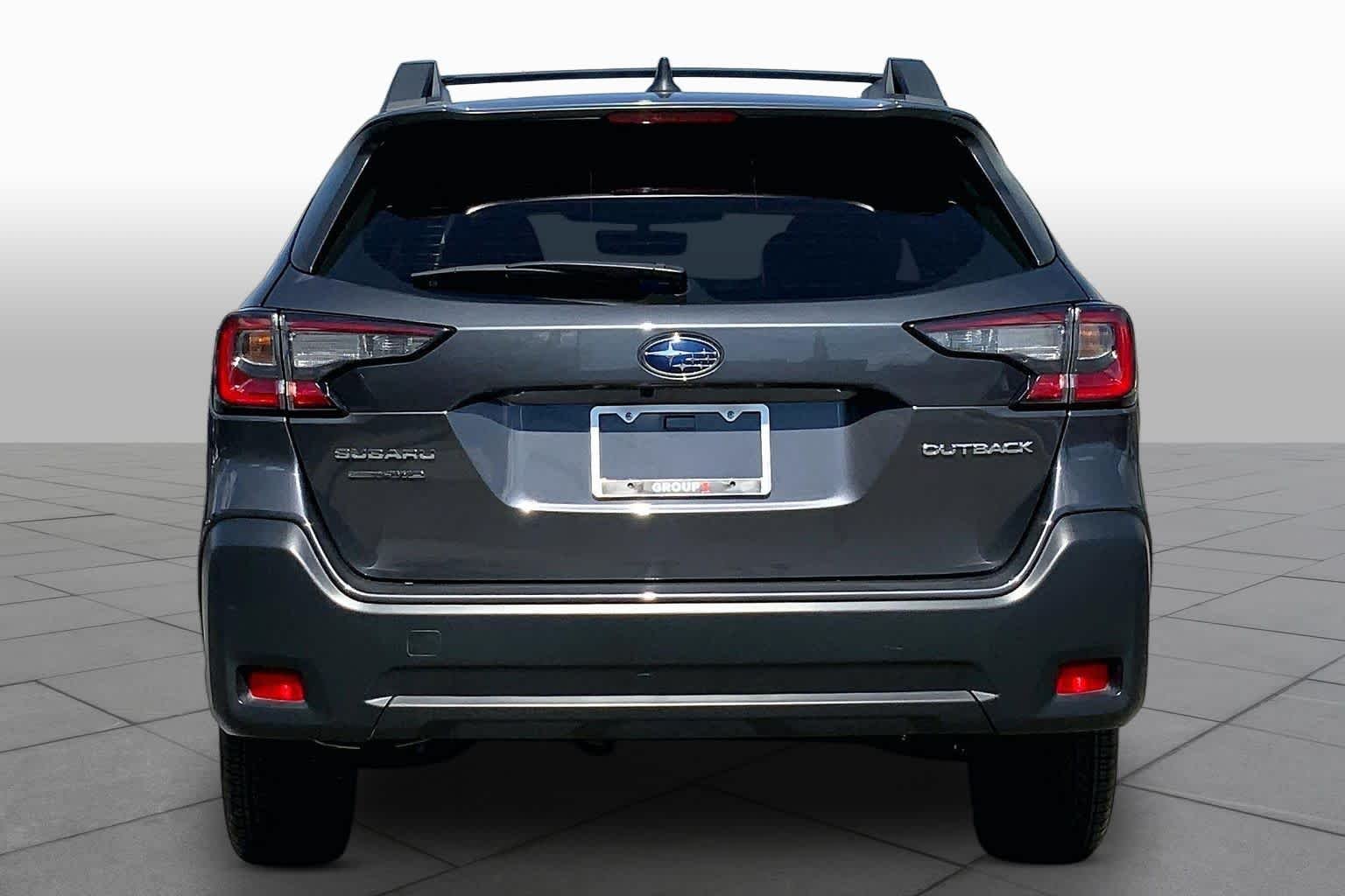 Used 2025 Magnetite Gray Metallic Subaru  image 5