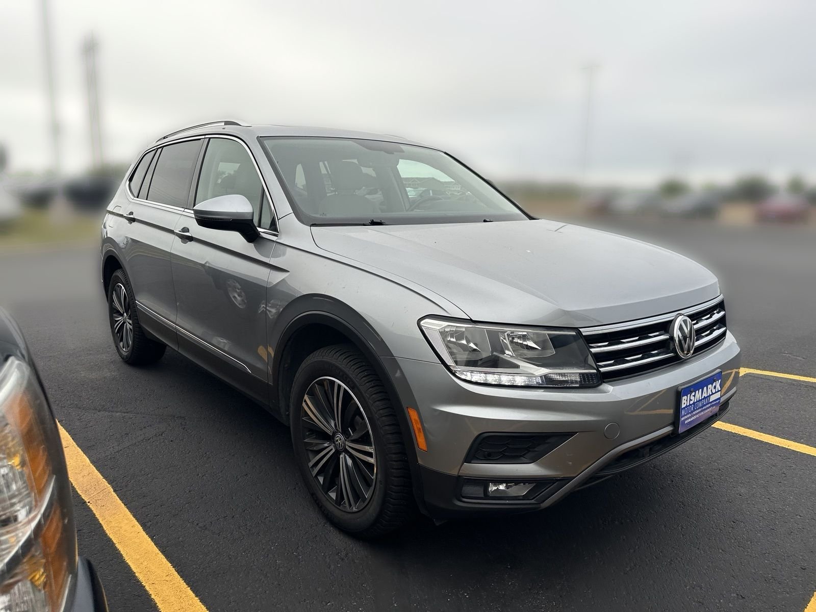 Used 2019 Silver Volkswagen 2.0T SE image 2