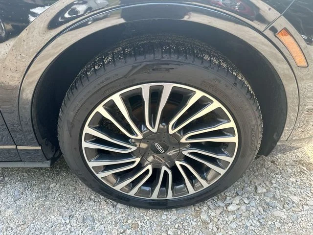Used 2022 Black Lincoln Standard image 55