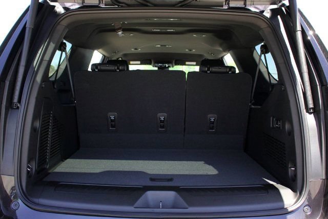 2026 Chevrolet Suburban LT - Photo 22