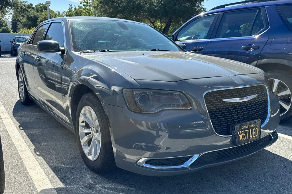 2019 Chrysler 300