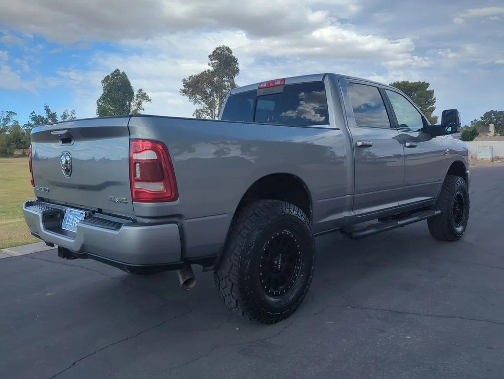 Used 2024 Silver Ram Laramie image 6