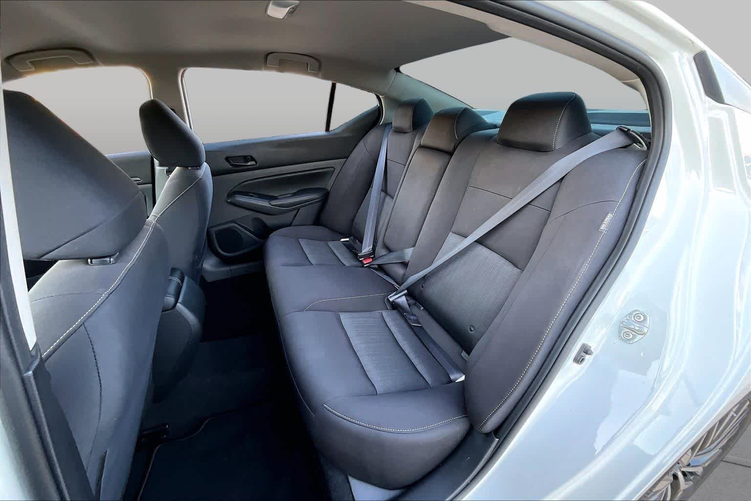 Used 2024 Pearl White Tricoat Nissan 2.5 SV image 18