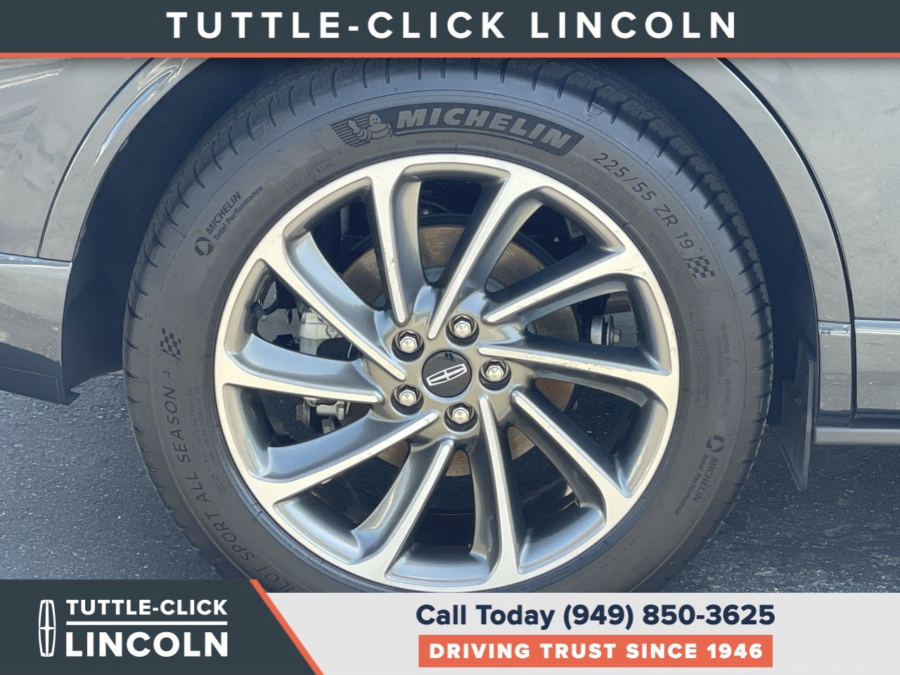 Certified Used 2022 Flight Blue Lincoln Grand Touring image 11