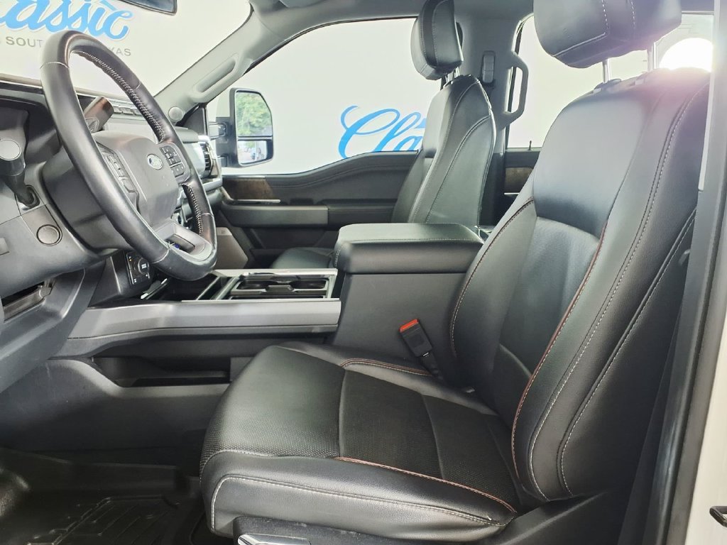 Used 2023 White Ford Lariat image 13