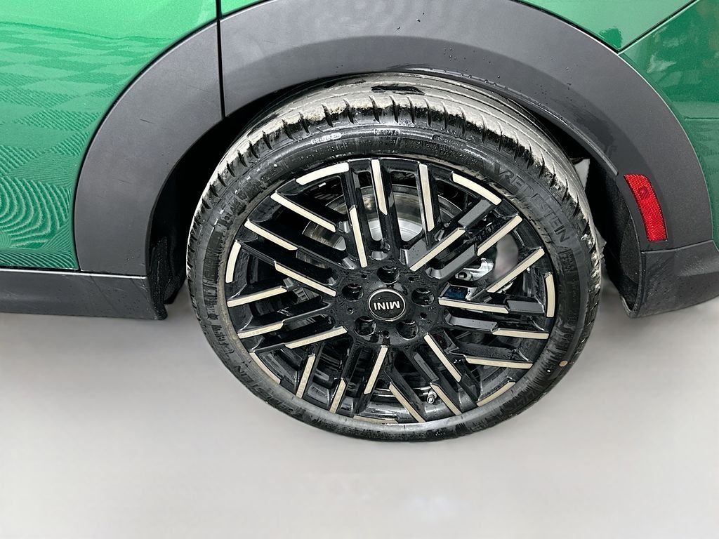 Certified Used 2026 Green MINI Iconic image 22