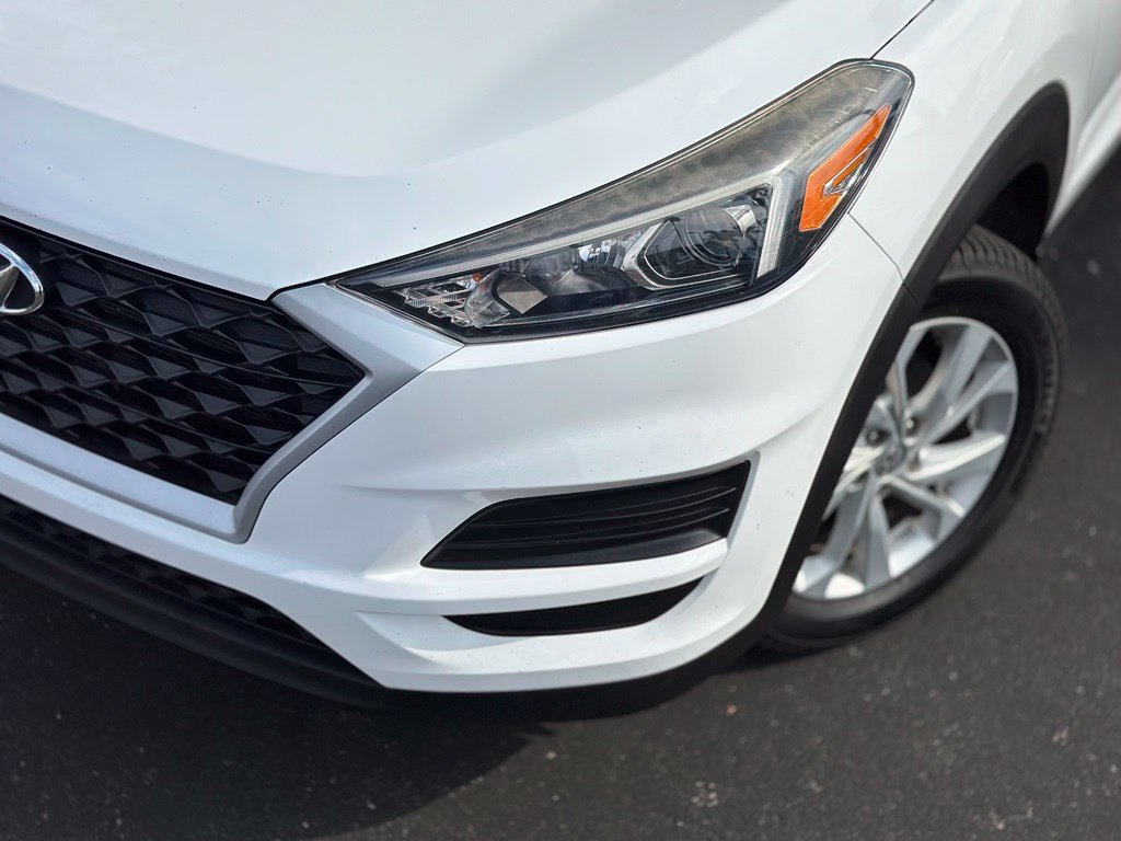 Used 2019 White Hyundai Value image 3