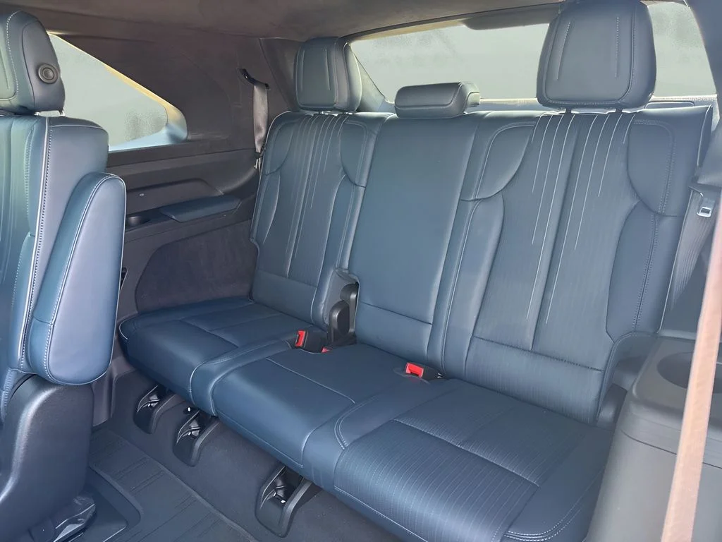 Used 2025 White Cadillac Luxury 2 image 20