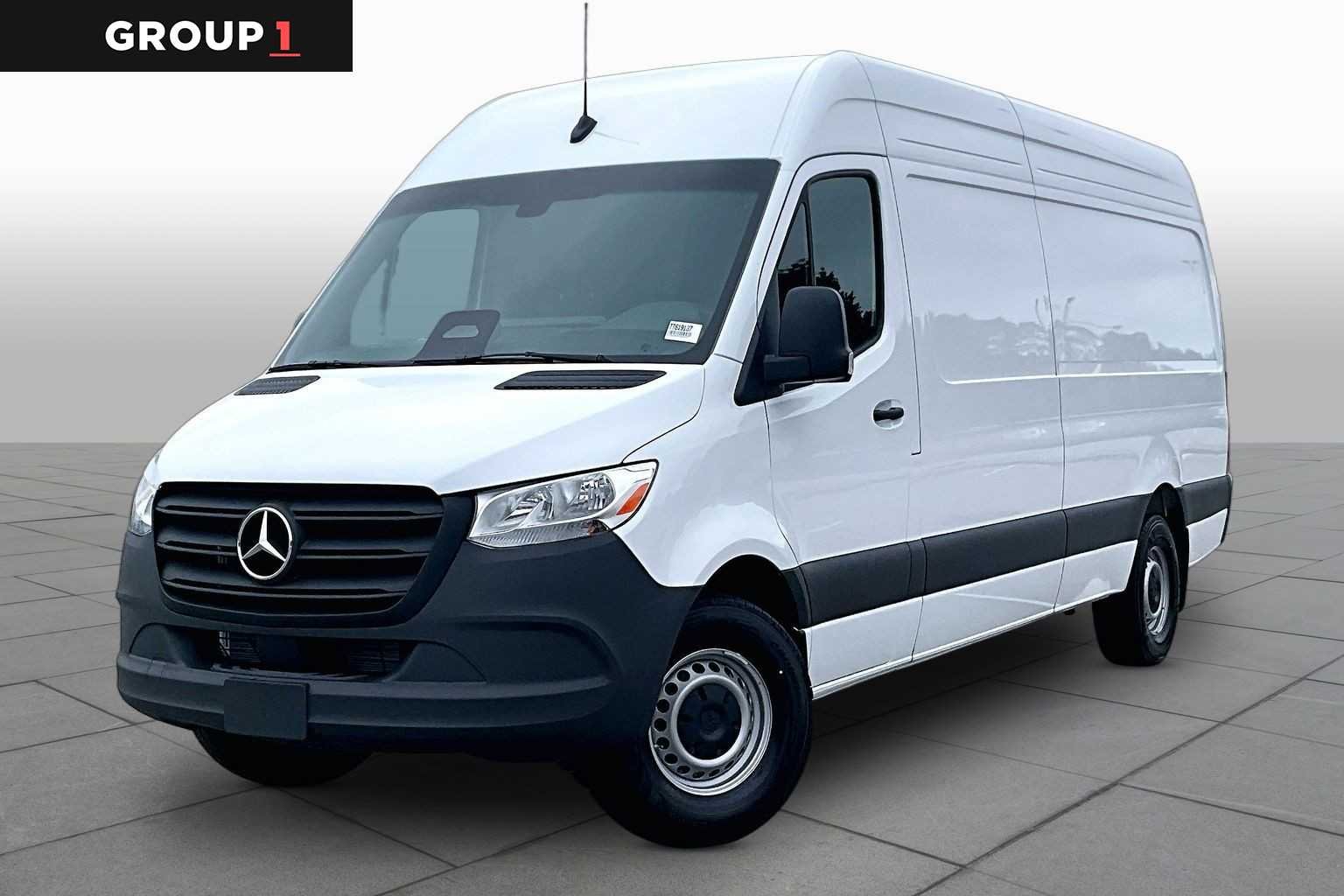 2026 Mercedes-Benz Sprinter 2500 170 WB High Roof's photo