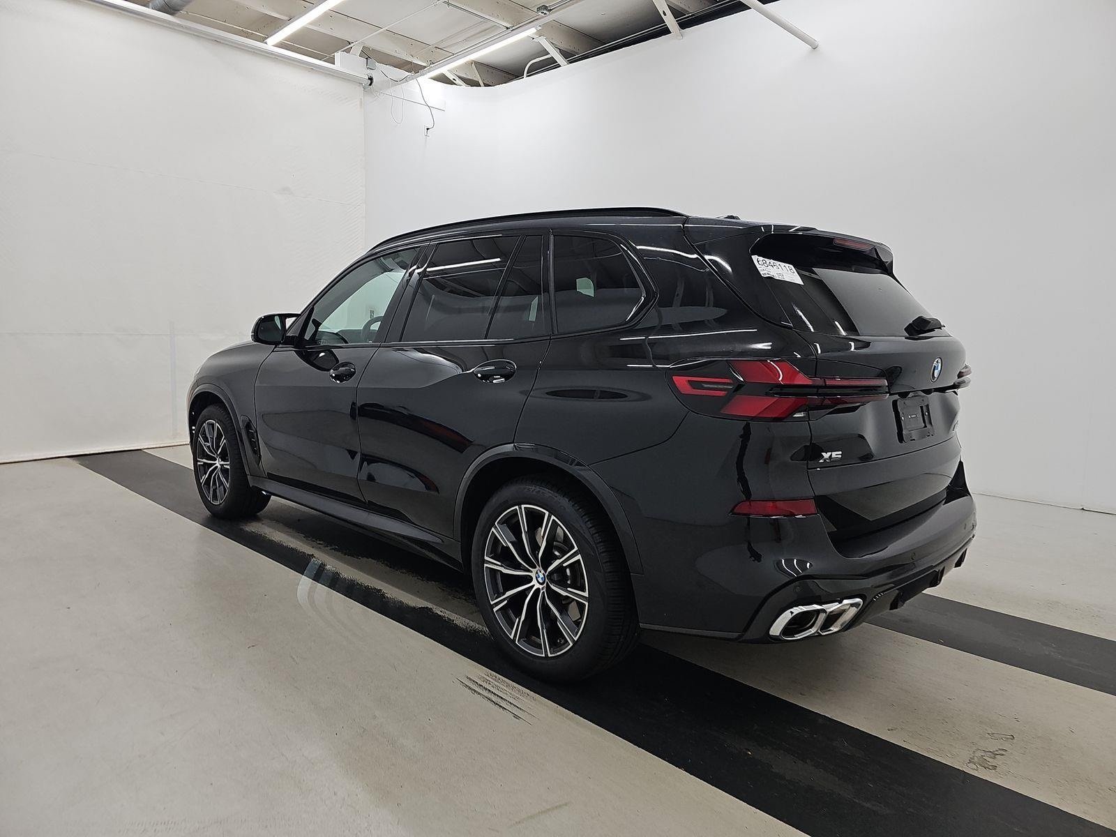 2025 Bmw X5 M60i photo 2