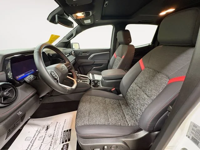 Used 2025 Summit White Chevrolet Z71 image 9