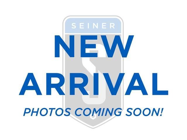 Used 2019 White Lincoln Reserve image 4