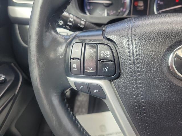 Certified Used 2017 BLIZZARD PEARL Toyota  image 36