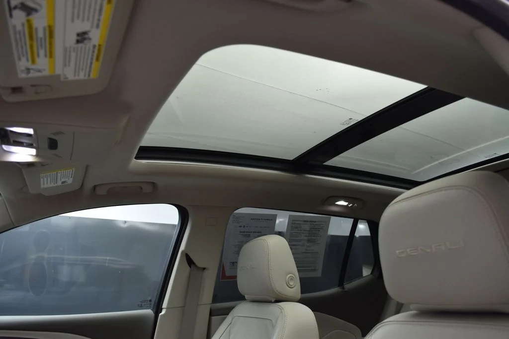 Used 2020 Gray GMC Denali image 19