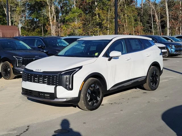 New 2026 Glacial White Pearl Kia LX image 4
