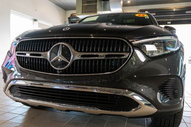 Certified Used 2025 Gray Mercedes-Benz GLC 300 image 11
