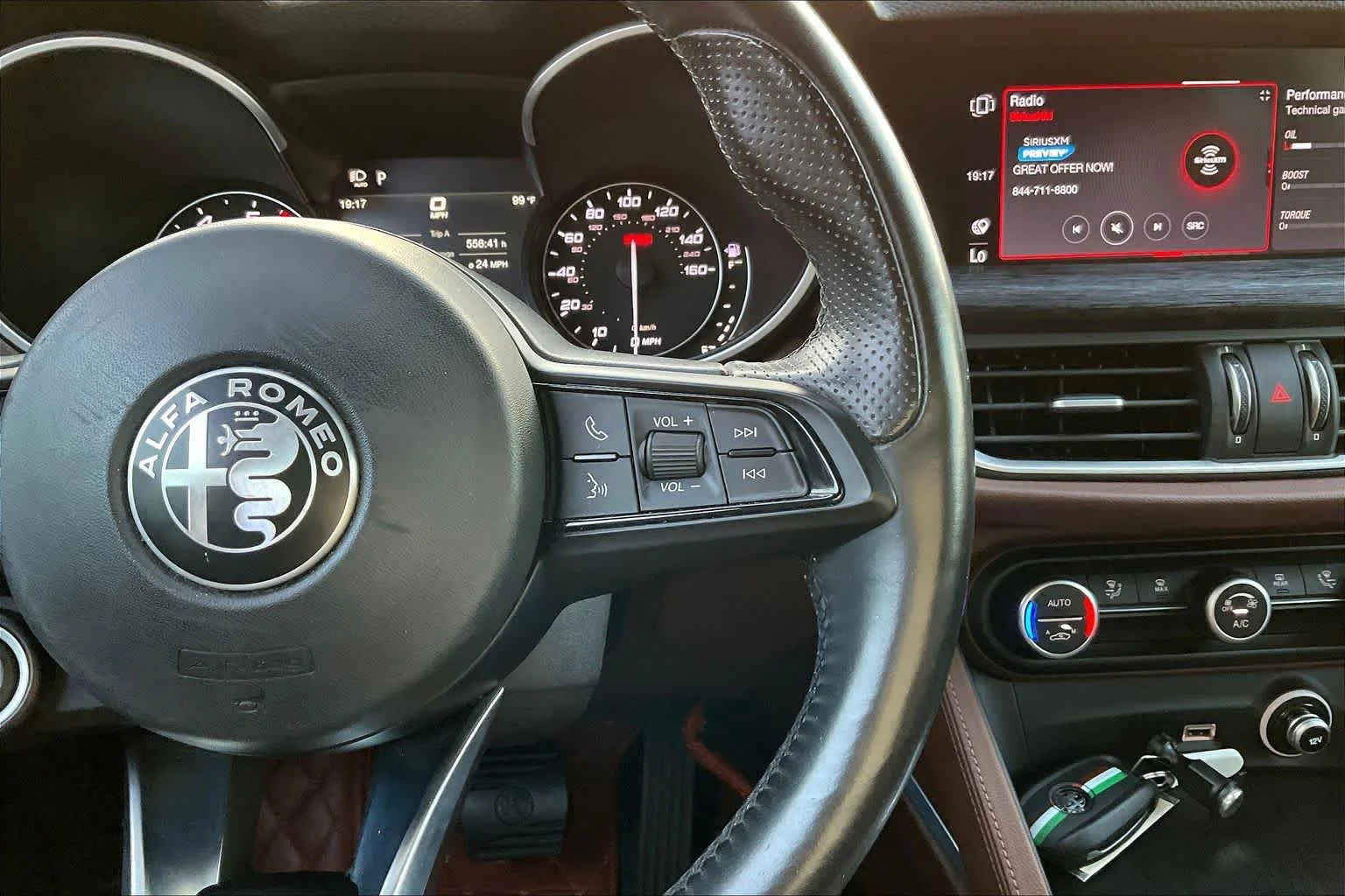 Used 2020 Anodized Blue Metallic Alfa Romeo  image 25