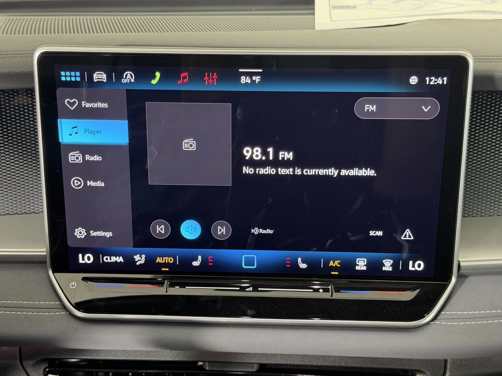 New 2026 Platinum Gray Metallic Volkswagen SE R-Line Black image 29