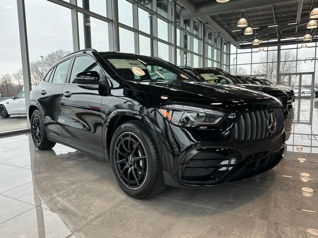 2026 Mercedes-Benz GLA GLA 35 AMG 4MATIC's photo