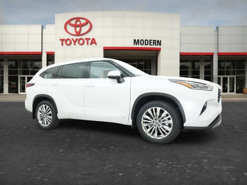 New 2026 Wind Chill Pearl Toyota Hybrid Platinum image 21