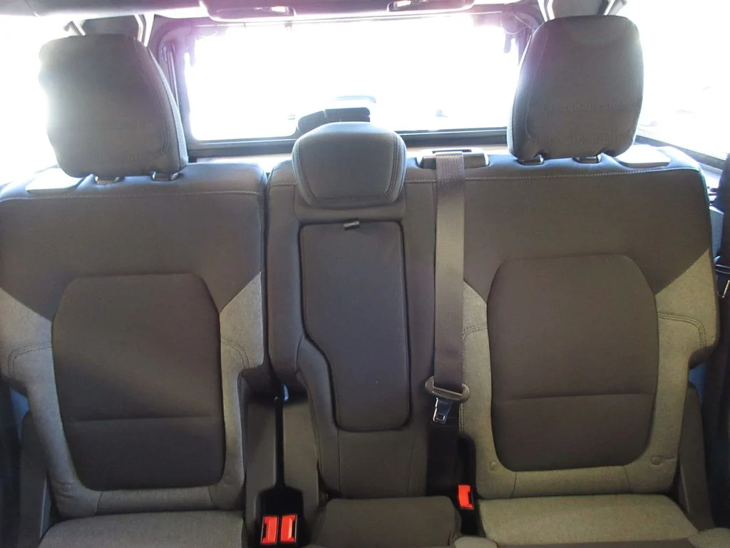 2025 Ford Bronco 4-Door Base - Photo 23