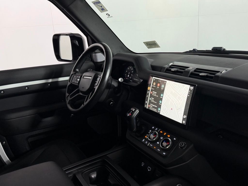 2024 Land Rover Defender X-Dynamic SE - Photo 34