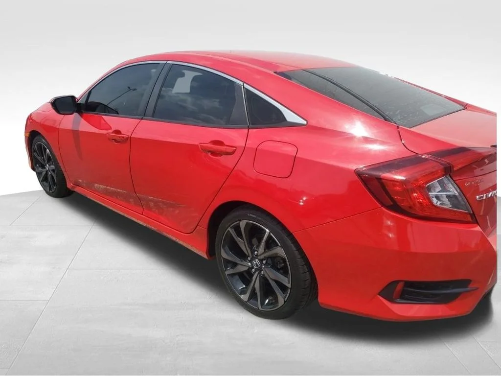 Used 2021  Honda Sport image 3