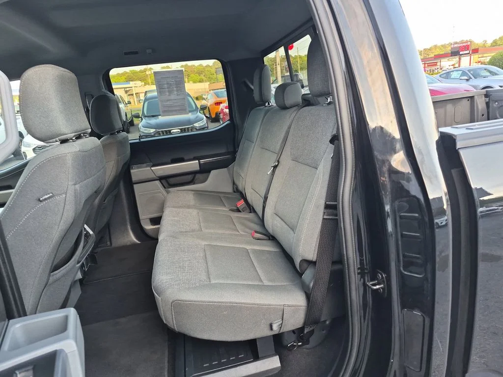 Used 2024 Black Metallic Ford XLT image 19