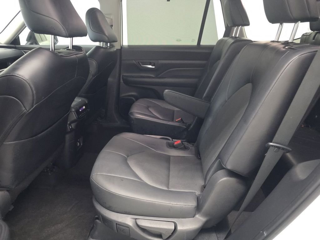 Used 2024 Beige Toyota XLE image 10