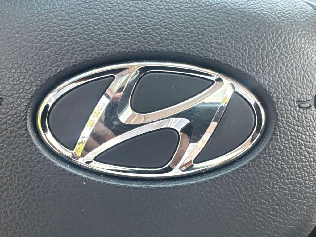 Used 2021 Gray Hyundai SEL image 33