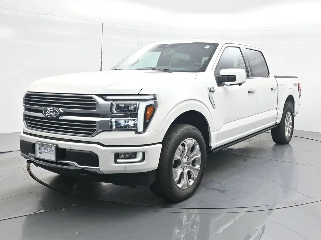 New 2026 Star White Metallic Tri-Coat Ford Platinum® image 1