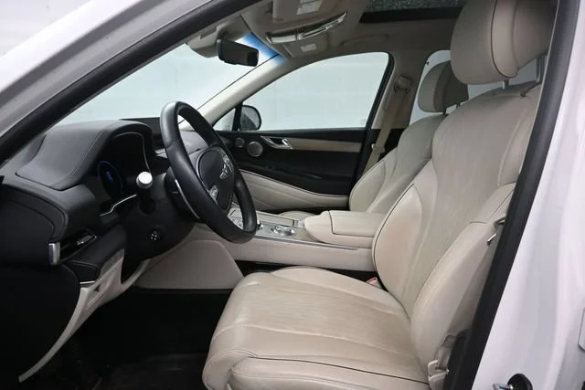 Used 2023 Uyuni White Genesis 4DR AWD 2.5 image 9