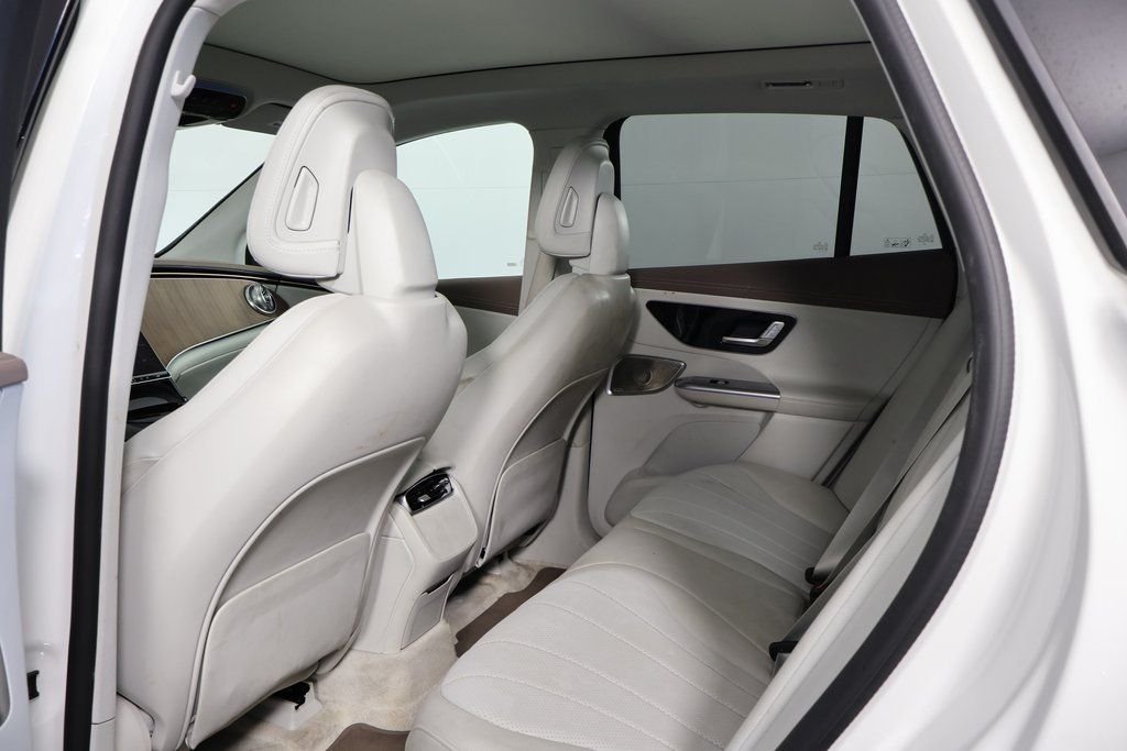 Used 2023 Polar White Mercedes-Benz 350+ SUV image 10