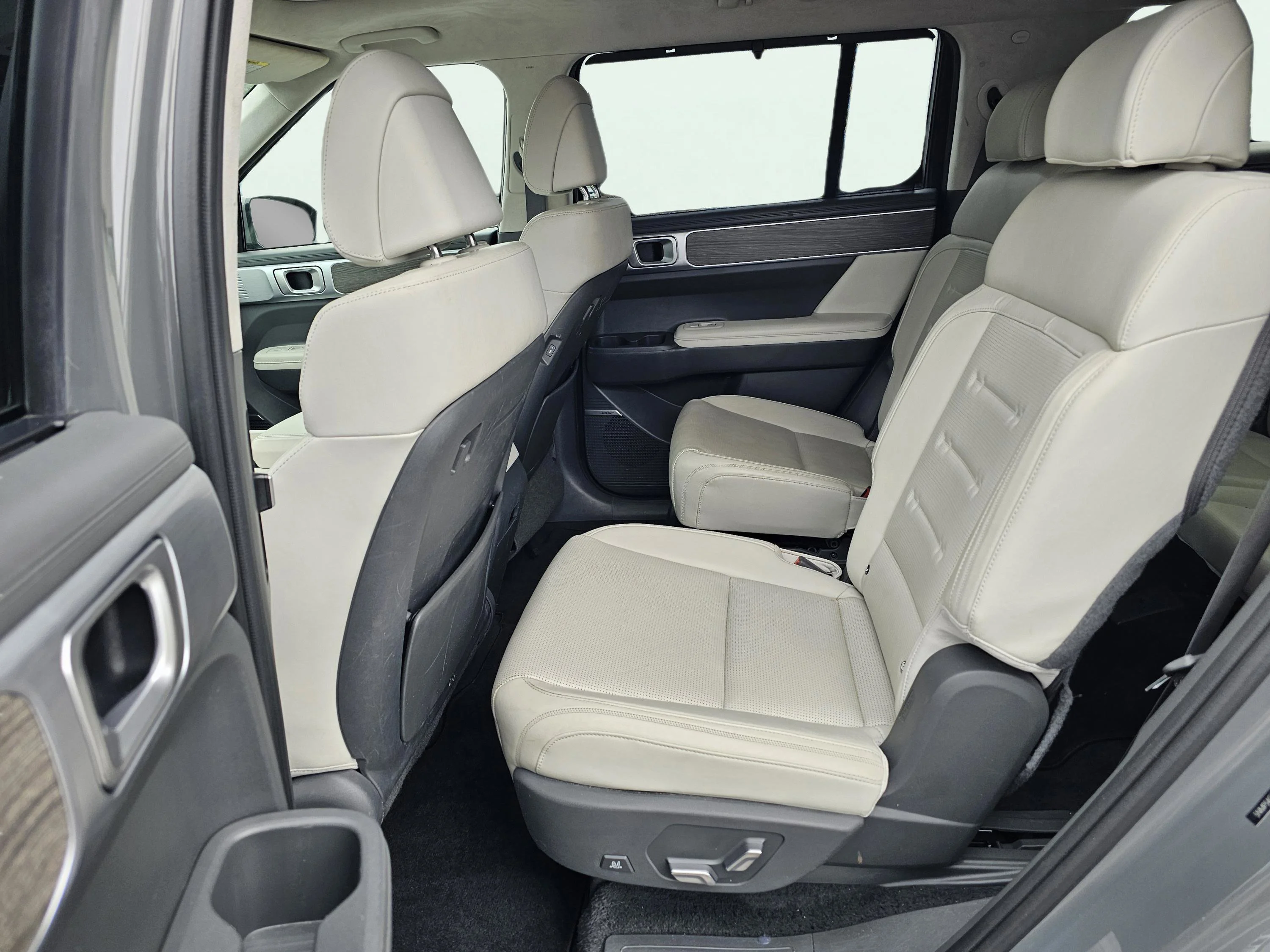 Used 2024 Hampton Gray Hyundai Calligraphy image 34