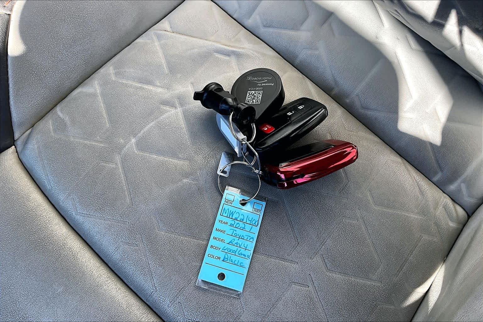 Used 2021 Midnight Black Metallic Toyota Adventure image 15