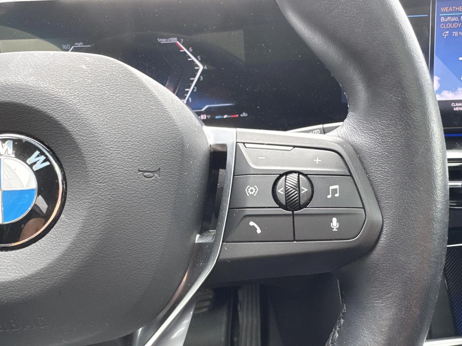 Used 2023 Jet Black BMW xDrive28i image 14